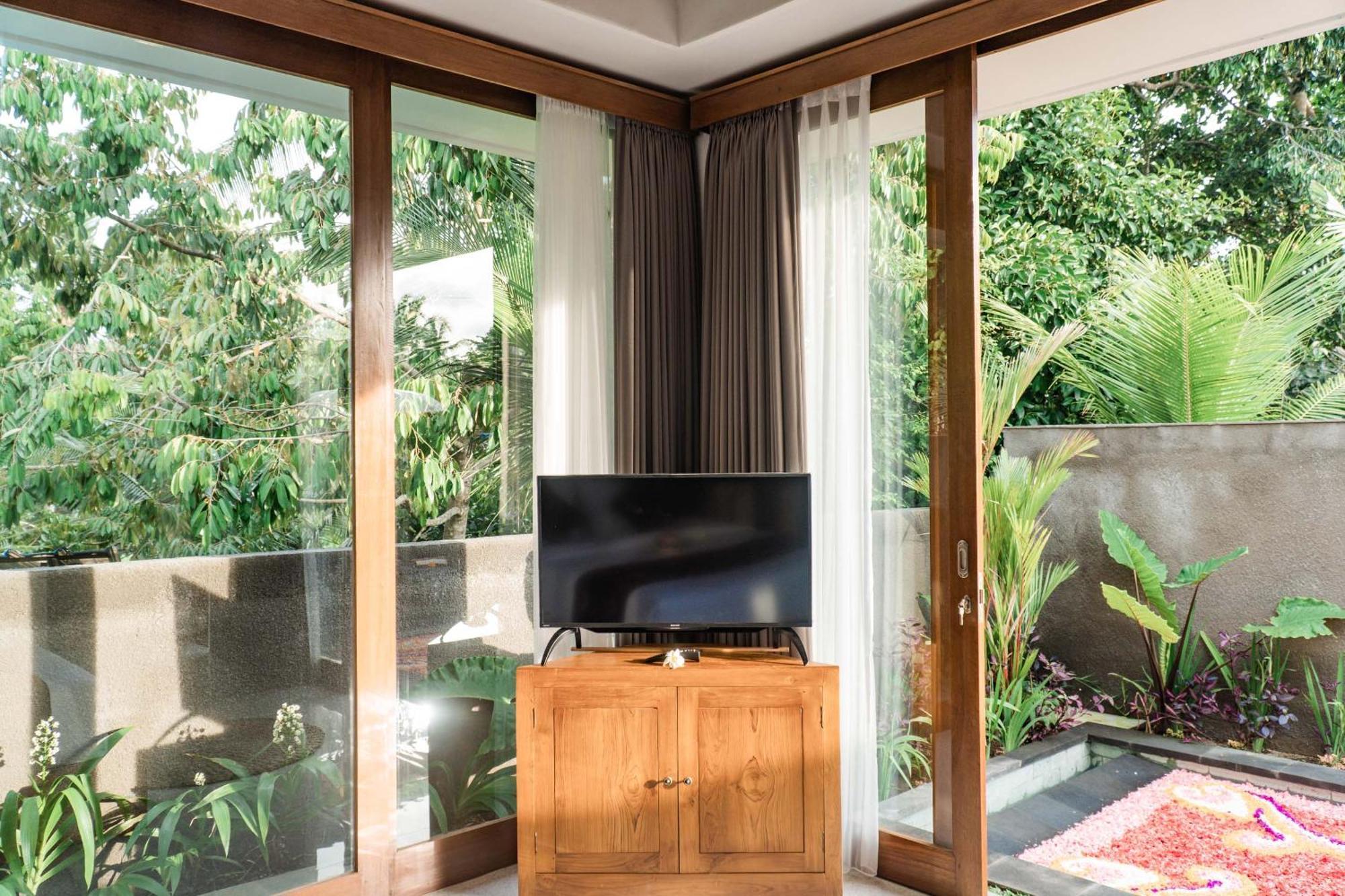 Natayu Ubud Villa Exterior photo